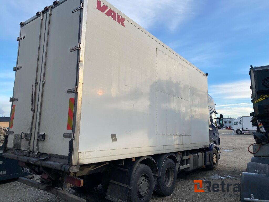 Skåpbil Scania R500LB6X2*4MNB Renoveringsobjekt - Φορτηγό κόφα: φωτογραφία 4 Skåpbil Scania R500LB6X2*4MNB Renoveringsobjekt - Φορτηγό κόφα: φωτογραφία 4