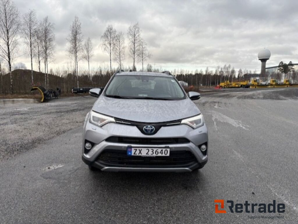 Toyota RAV4 - Αυτοκίνητο: φωτογραφία 3 Toyota RAV4 - Αυτοκίνητο: φωτογραφία 3