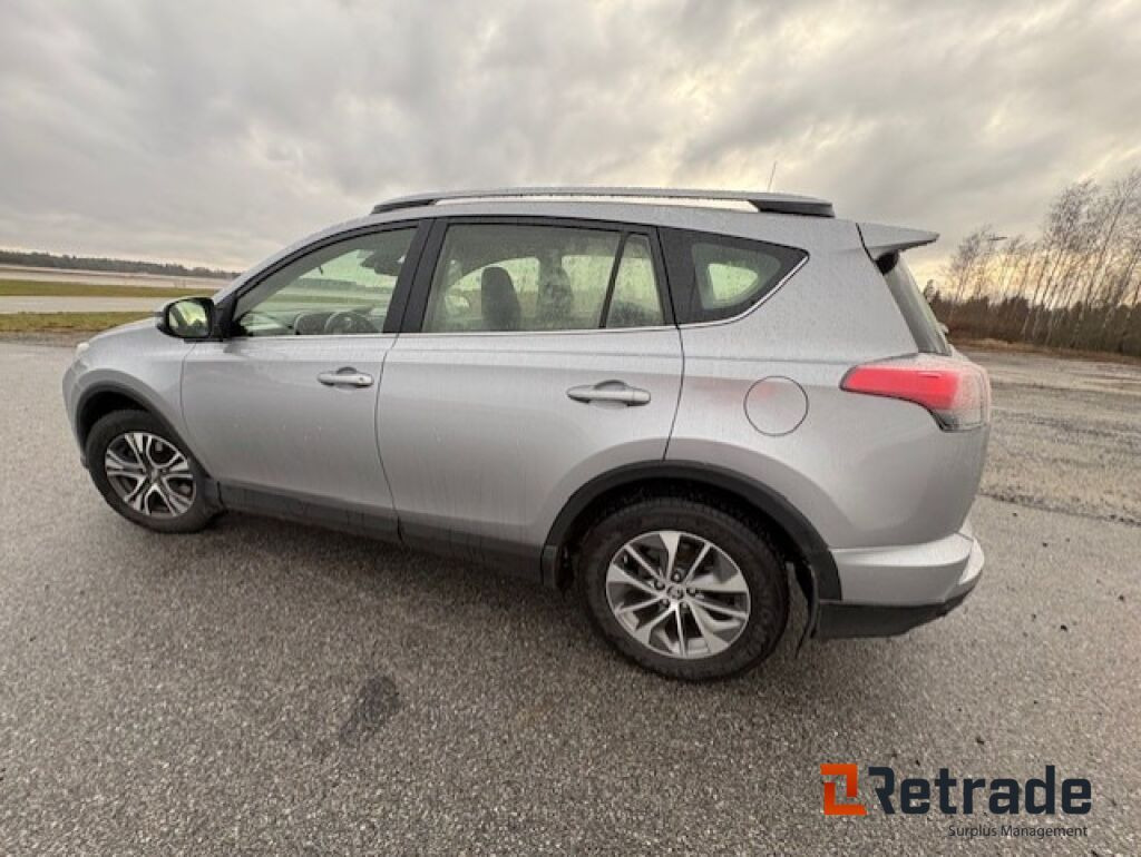 Toyota RAV4 - Αυτοκίνητο: φωτογραφία 5 Toyota RAV4 - Αυτοκίνητο: φωτογραφία 5