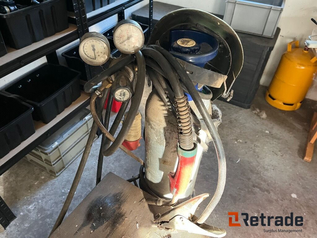 Værkstedsudstyr Elektra Becku CO2 Svejser Co2 svejser/med flaske - Βιομηχανικός εξοπλισμός: φωτογραφία 4 Værkstedsudstyr Elektra Becku CO2 Svejser Co2 svejser/med flaske - Βιομηχανικός εξοπλισμός: φωτογραφία 4