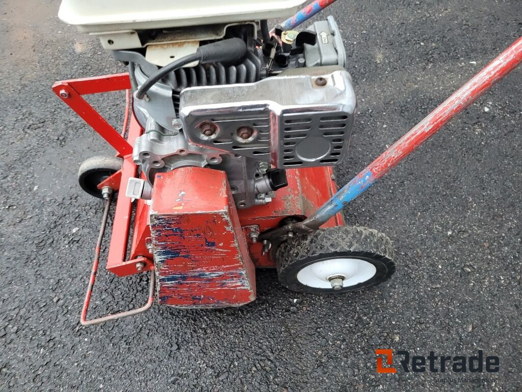 Vertikalskärare gräsmatteluftare Honda - Γεωργικά μηχανήματα: φωτογραφία 5 Vertikalskärare gräsmatteluftare Honda - Γεωργικά μηχανήματα: φωτογραφία 5