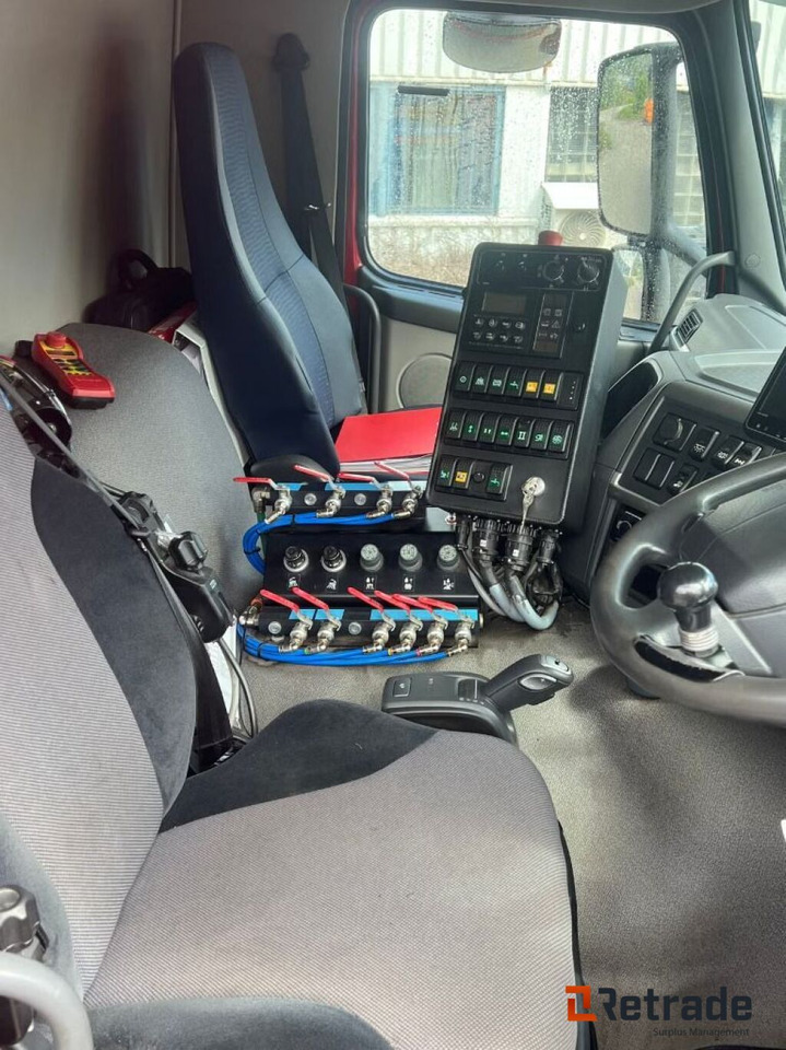 Volvo FE 300 Feiebil / Kombibil med Tipp og Brøyteoppsett - Σάρωθρο δρόμων: φωτογραφία 5 Volvo FE 300 Feiebil / Kombibil med Tipp og Brøyteoppsett - Σάρωθρο δρόμων: φωτογραφία 5