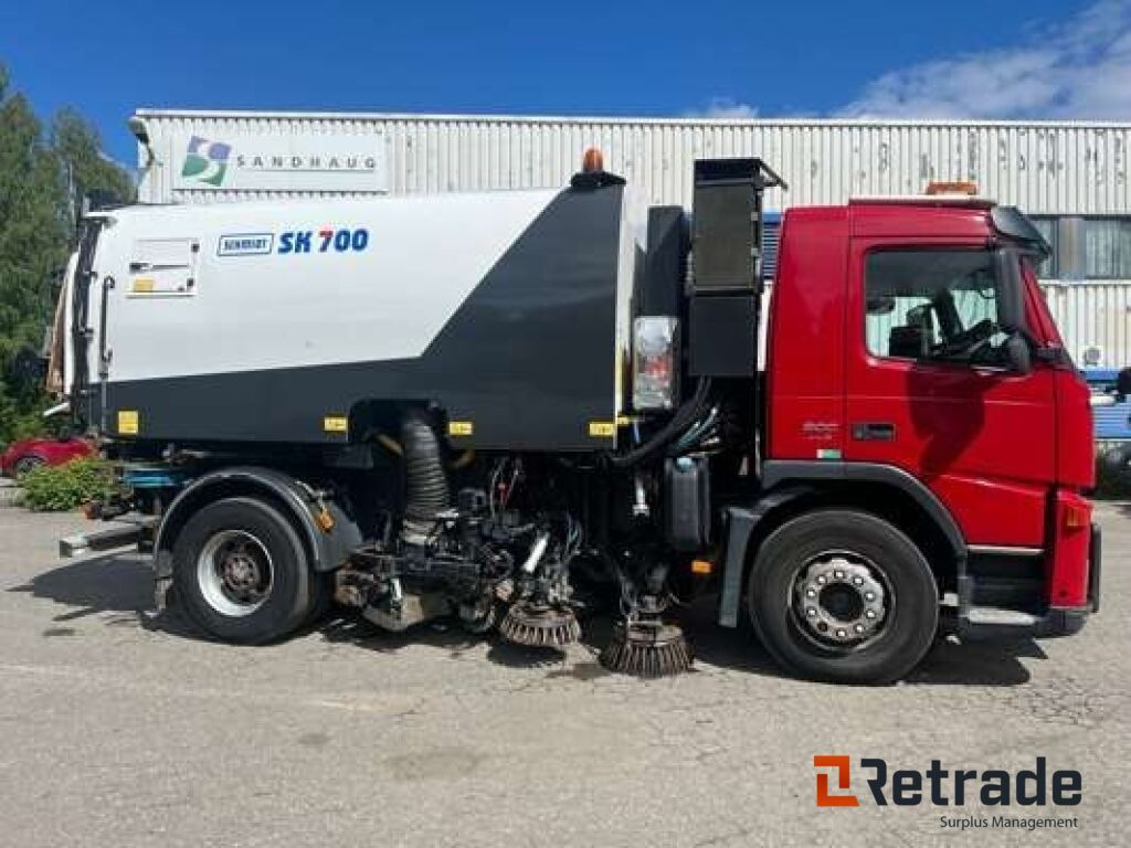 Volvo FE 300 Feiebil / Kombibil med Tipp og Brøyteoppsett - Σάρωθρο δρόμων: φωτογραφία 2 Volvo FE 300 Feiebil / Kombibil med Tipp og Brøyteoppsett - Σάρωθρο δρόμων: φωτογραφία 2