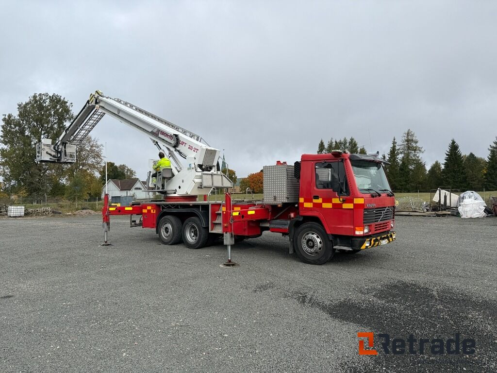 Volvo FL10 6*2 med Bronto 28-2TI skylift - Τηλεσκοπικός γερανός: φωτογραφία 4 Volvo FL10 6*2 med Bronto 28-2TI skylift - Τηλεσκοπικός γερανός: φωτογραφία 4