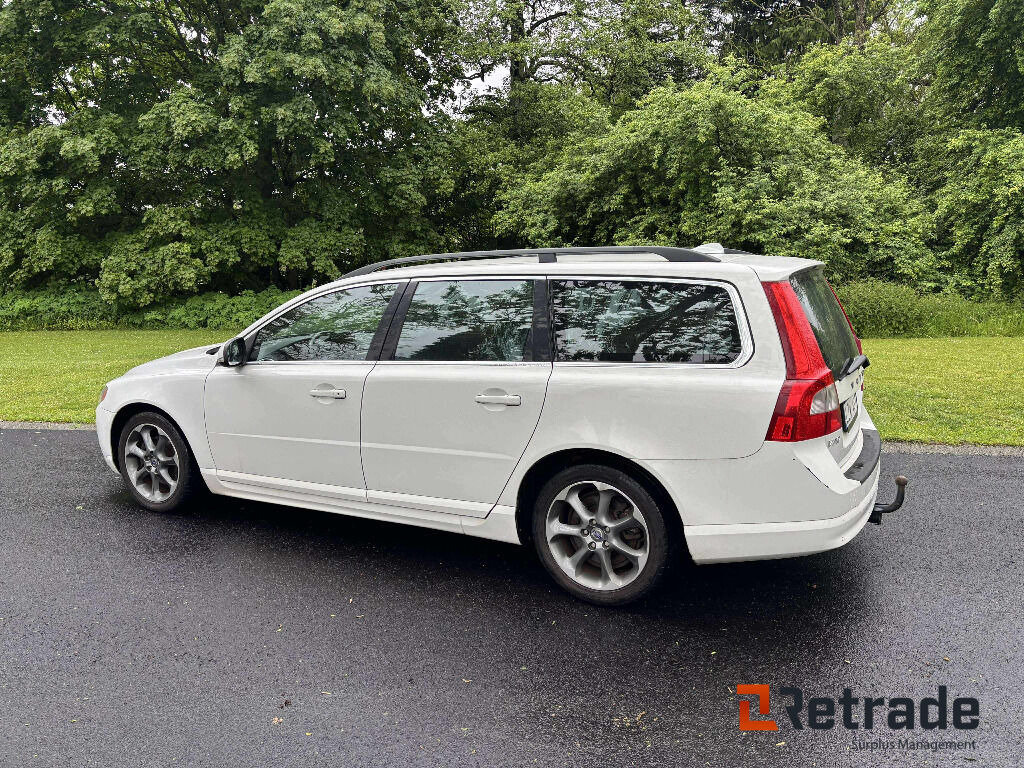 Volvo V70 1,6 D2 Momentum - Αυτοκίνητο: φωτογραφία 2 Volvo V70 1,6 D2 Momentum - Αυτοκίνητο: φωτογραφία 2