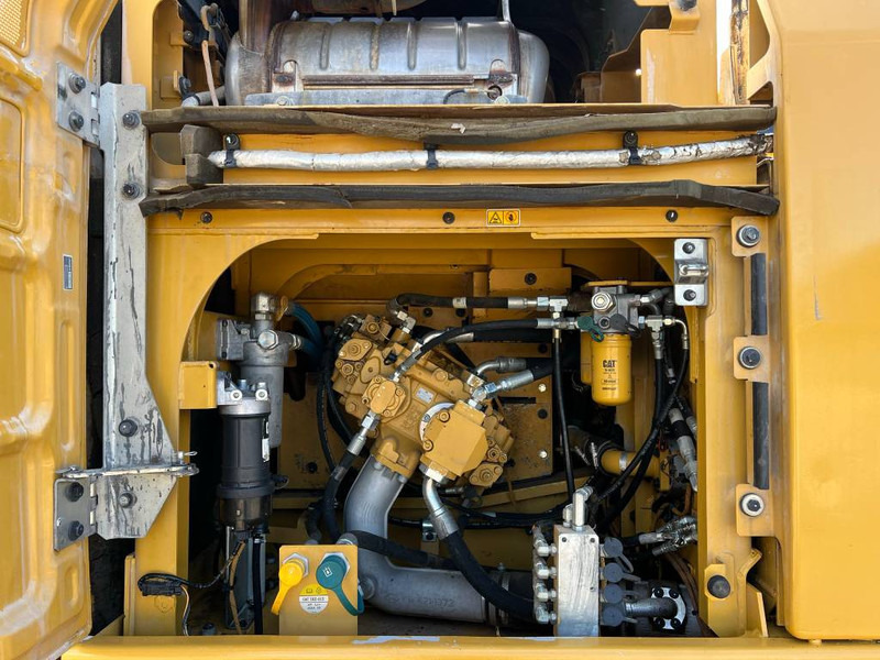 Ερπυστριοφόρος εκσκαφέας Cat 330FLN - Excellent Condition / Low Hours / CE: φωτογραφία 15