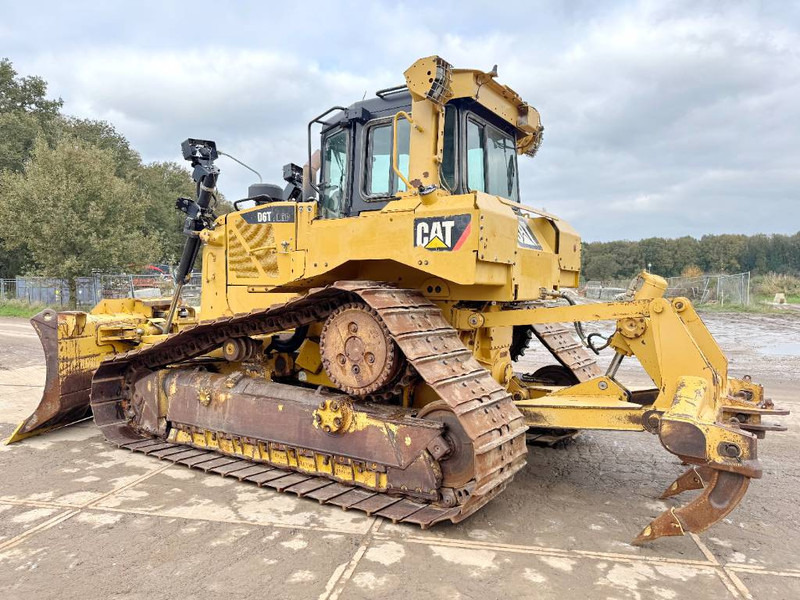 Cat D6T - Ripper / 6-way blade - Μπουλντόζα: φωτογραφία 2 Cat D6T - Ripper / 6-way blade - Μπουλντόζα: φωτογραφία 2