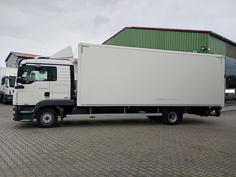 MAN 12.250 Koffer 4X2 Euro6 LBW AHK (35) - Φορτηγό κόφα: φωτογραφία 5 MAN 12.250 Koffer 4X2 Euro6 LBW AHK (35) - Φορτηγό κόφα: φωτογραφία 5