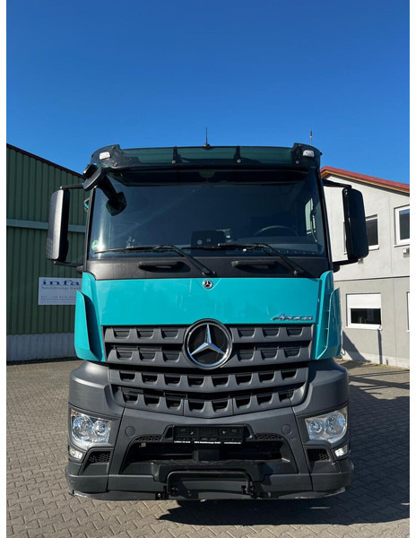 Mercedes-Benz Arocs 2653 - Φορτηγό ξυλείας: φωτογραφία 2 Mercedes-Benz Arocs 2653 - Φορτηγό ξυλείας: φωτογραφία 2