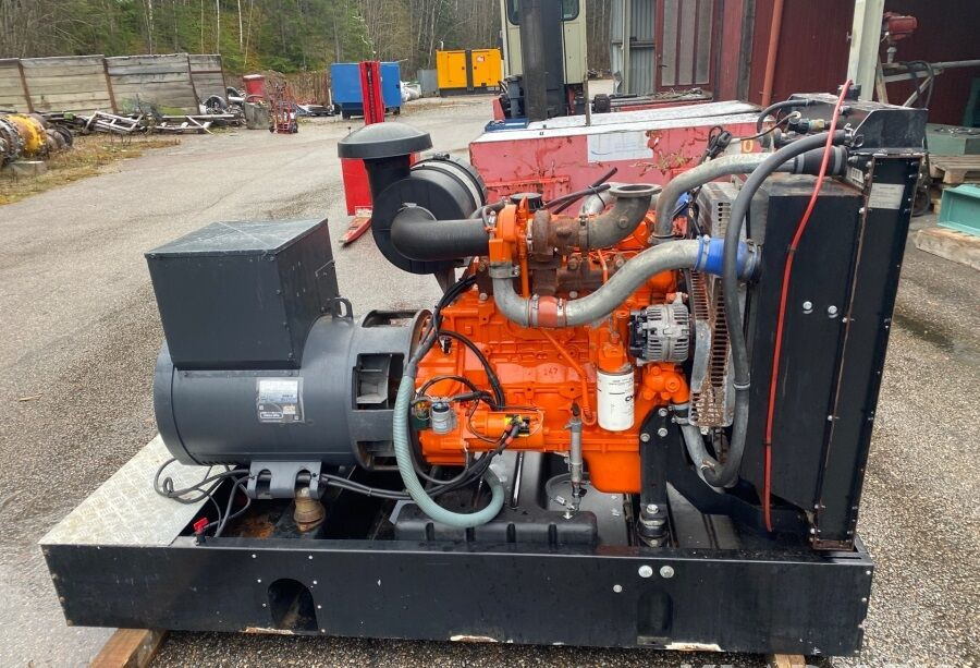 Diversen ECP34 2S4 - Iveco Engine,126kVA,New oils, filters, Mecc Alte ECP34 2S4 Diversen ECP34 2S4 - Iveco Engine,126kVA,New oils, filters, Mecc Alte ECP34 2S4 - Iveco Engine,126kVA,New oils, filters, Like New - Βιομηχανική γεννήτρια: φωτογραφία 3 Diversen ECP34 2S4 - Iveco Engine,126kVA,New oils, filters, Mecc Alte ECP34 2S4 Diversen ECP34 2S4 - Iveco Engine,126kVA,New oils, filters, Mecc Alte ECP34 2S4 - Iveco Engine,126kVA,New oils, filters, Like New - Βιομηχανική γεννήτρια: φωτογραφία 3