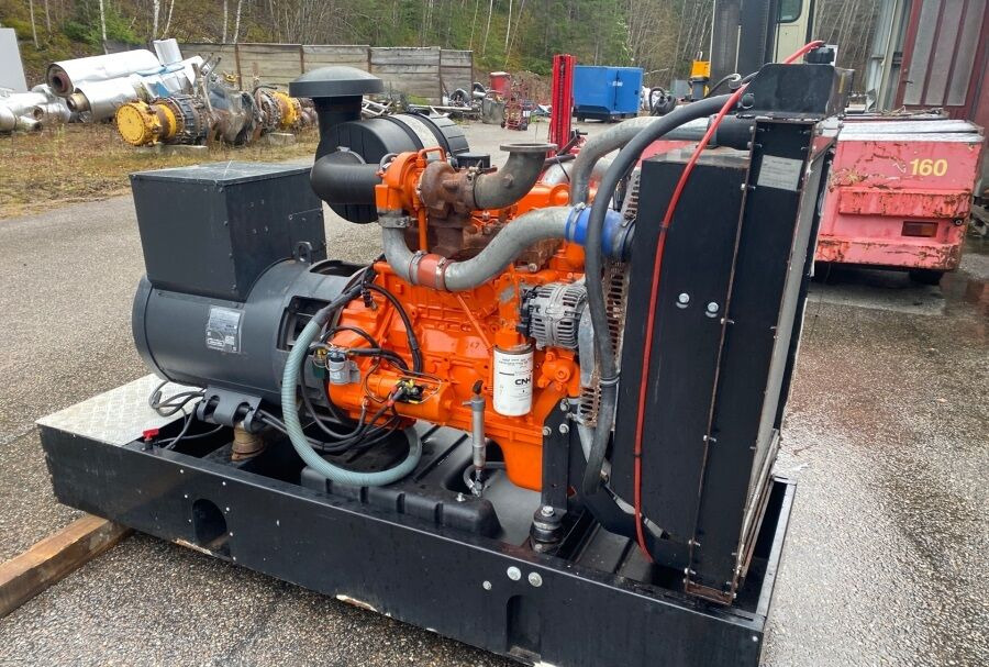 Diversen ECP34 2S4 - Iveco Engine,126kVA,New oils, filters, Mecc Alte ECP34 2S4 - Iveco Engine,126kVA,New oils, filters, Like New - Βιομηχανική γεννήτρια: φωτογραφία 2 Diversen ECP34 2S4 - Iveco Engine,126kVA,New oils, filters, Mecc Alte ECP34 2S4 - Iveco Engine,126kVA,New oils, filters, Like New - Βιομηχανική γεννήτρια: φωτογραφία 2