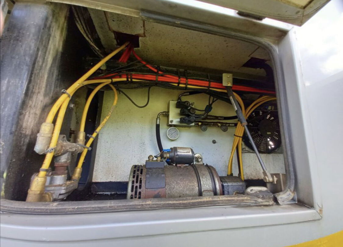 Επικαθήμενο μεταφορά ζώων Gray and Adams Gadd3 / Works Great / Hydraulic / 2 Levels: φωτογραφία 9 Επικαθήμενο μεταφορά ζώων Gray and Adams Gadd3 / Works Great / Hydraulic / 2 Levels: φωτογραφία 9