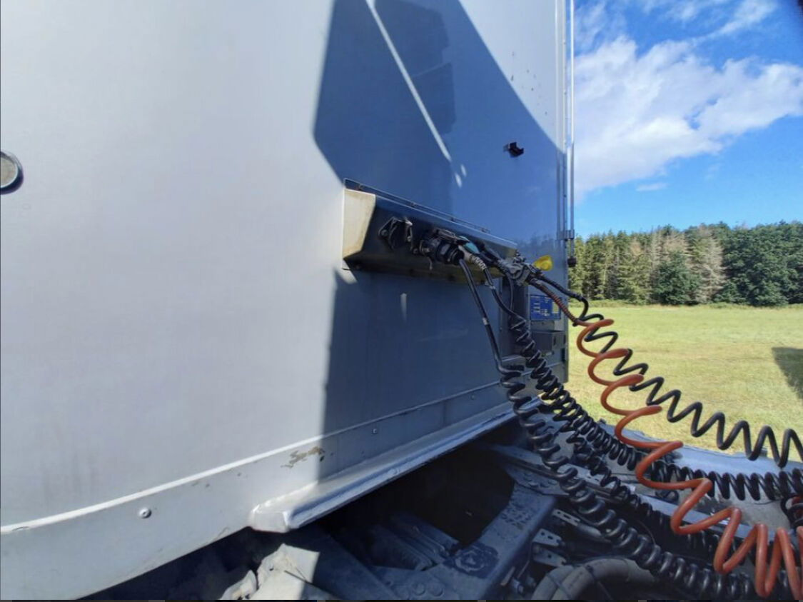 Επικαθήμενο μεταφορά ζώων Gray and Adams Gadd3 / Works Great / Hydraulic / 2 Levels: φωτογραφία 24 Επικαθήμενο μεταφορά ζώων Gray and Adams Gadd3 / Works Great / Hydraulic / 2 Levels: φωτογραφία 24