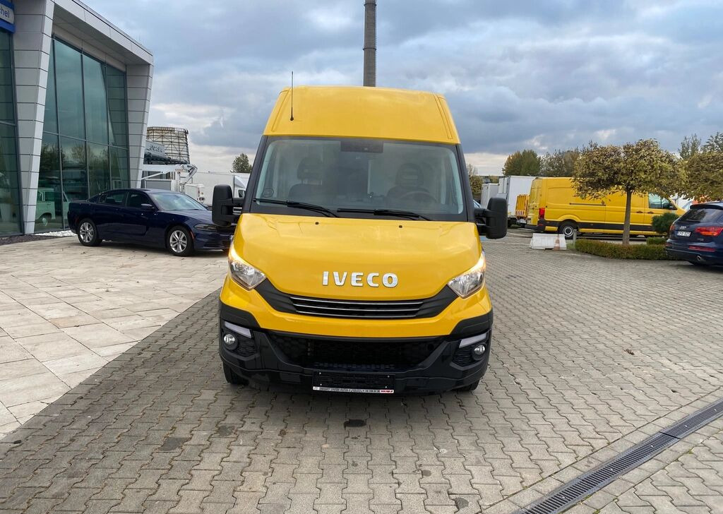 Iveco Daily 35S16 HI-Matic / 1 Owner / L4H2 / MAX / Webasto / Great C - Βαν: φωτογραφία 4 Iveco Daily 35S16 HI-Matic / 1 Owner / L4H2 / MAX / Webasto / Great C - Βαν: φωτογραφία 4
