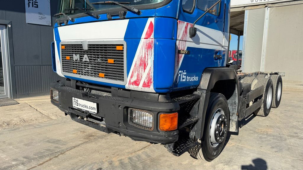 MAN 25.272 6x4 chassis- complete spring - Φορτηγό σασί: φωτογραφία 2 MAN 25.272 6x4 chassis- complete spring - Φορτηγό σασί: φωτογραφία 2