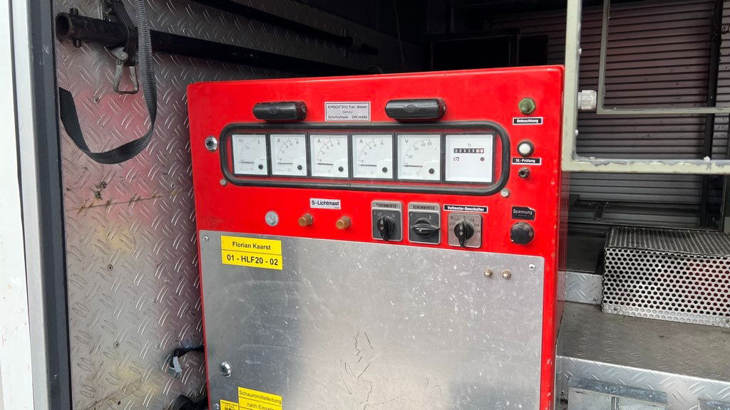 Πυροσβεστικό όχημα Mercedes-Benz 1622 4x2 43.000km winch: φωτογραφία 9