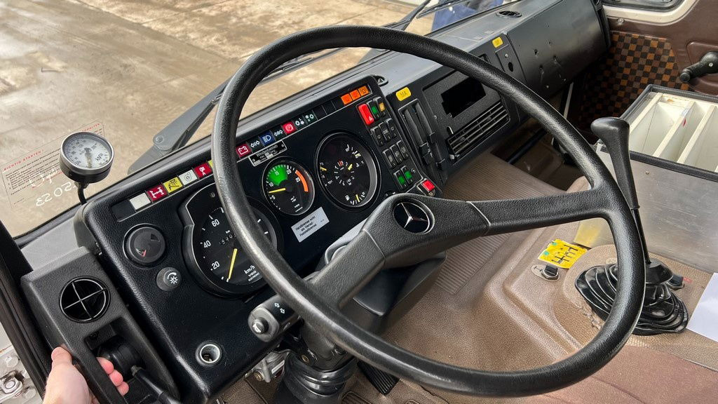 Πυροσβεστικό όχημα Mercedes-Benz 1622 4x2 43.000km winch: φωτογραφία 27