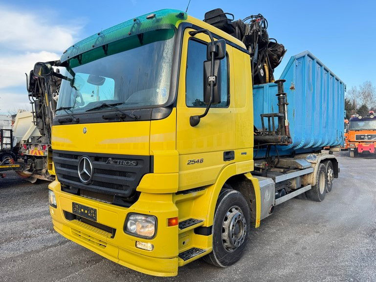 Mercedes-Benz Actros 2546 6x2 abroll tipper - crane LIV - scissors - retarder - lifting axle - Φορτηγό μεταφοράς εμπορευματοκιβωτίων/ Κινητό αμάξωμα: φωτογραφία 1 Mercedes-Benz Actros 2546 6x2 abroll tipper - crane LIV - scissors - retarder - lifting axle - Φορτηγό μεταφοράς εμπορευματοκιβωτίων/ Κινητό αμάξωμα: φωτογραφία 1