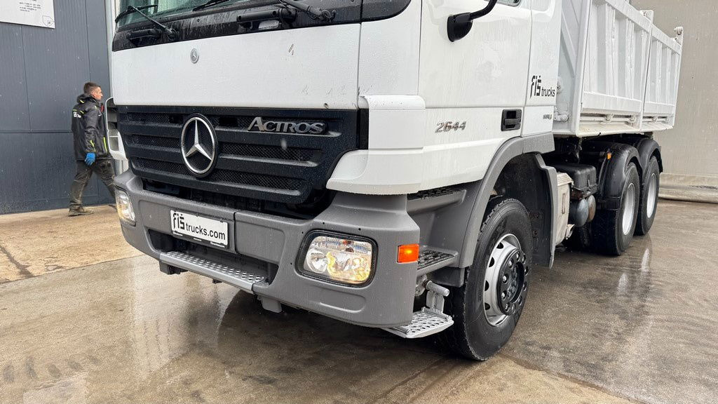 Mercedes-Benz Actros 2644 K 6x4 meiller tipper - euro 4 - Φορτηγό ανατρεπόμενο: φωτογραφία 2 Mercedes-Benz Actros 2644 K 6x4 meiller tipper - euro 4 - Φορτηγό ανατρεπόμενο: φωτογραφία 2