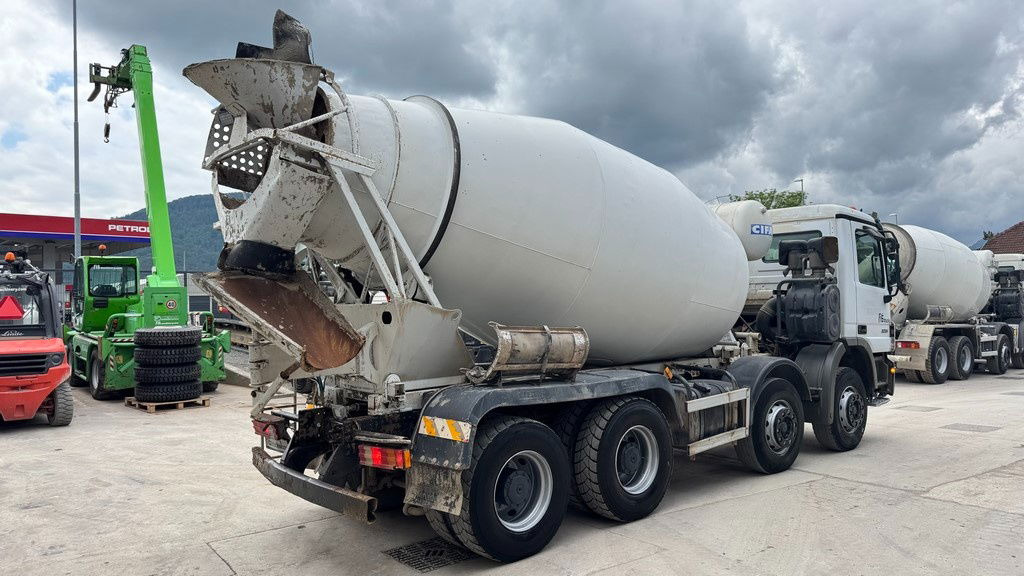 Mercedes-Benz Actros 3236 8x4 beton mixer 9m3 - Μπετονιέρα φορτηγό: φωτογραφία 5 Mercedes-Benz Actros 3236 8x4 beton mixer 9m3 - Μπετονιέρα φορτηγό: φωτογραφία 5