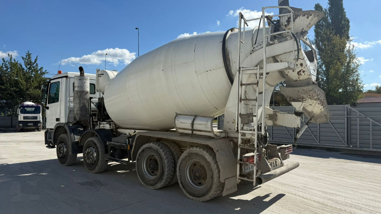 Mercedes-Benz Actros 3532 8x4 beton Schwing mixer 10m3 - Μπετονιέρα φορτηγό: φωτογραφία 3 Mercedes-Benz Actros 3532 8x4 beton Schwing mixer 10m3 - Μπετονιέρα φορτηγό: φωτογραφία 3