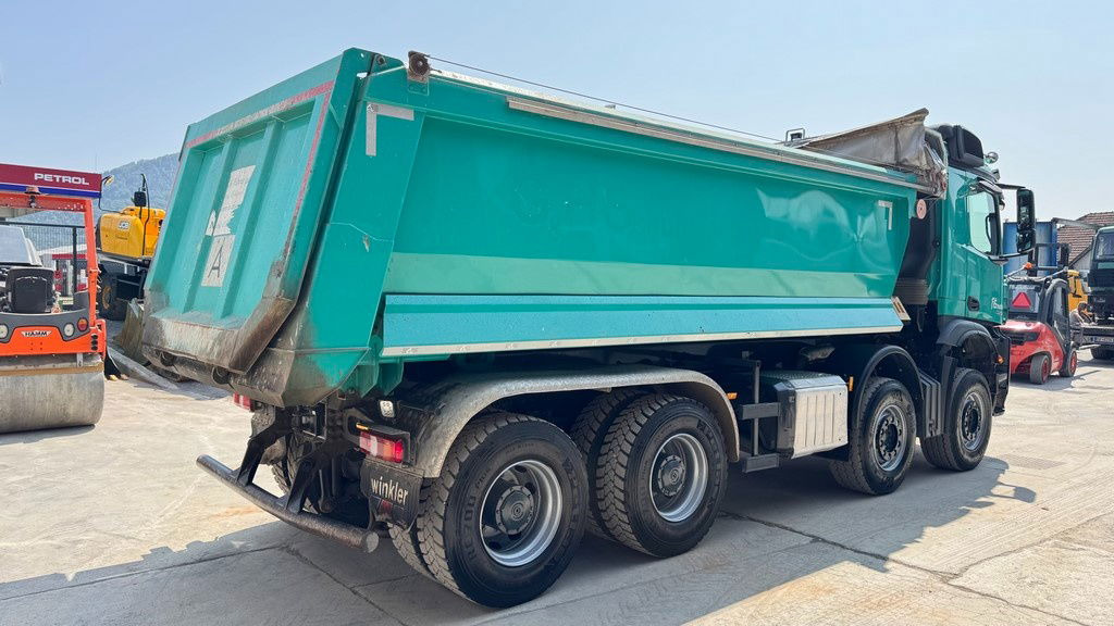 Mercedes-Benz Arocs 3248 8X4 mulda tipper - electric taurpaulin - Φορτηγό ανατρεπόμενο: φωτογραφία 4 Mercedes-Benz Arocs 3248 8X4 mulda tipper - electric taurpaulin - Φορτηγό ανατρεπόμενο: φωτογραφία 4