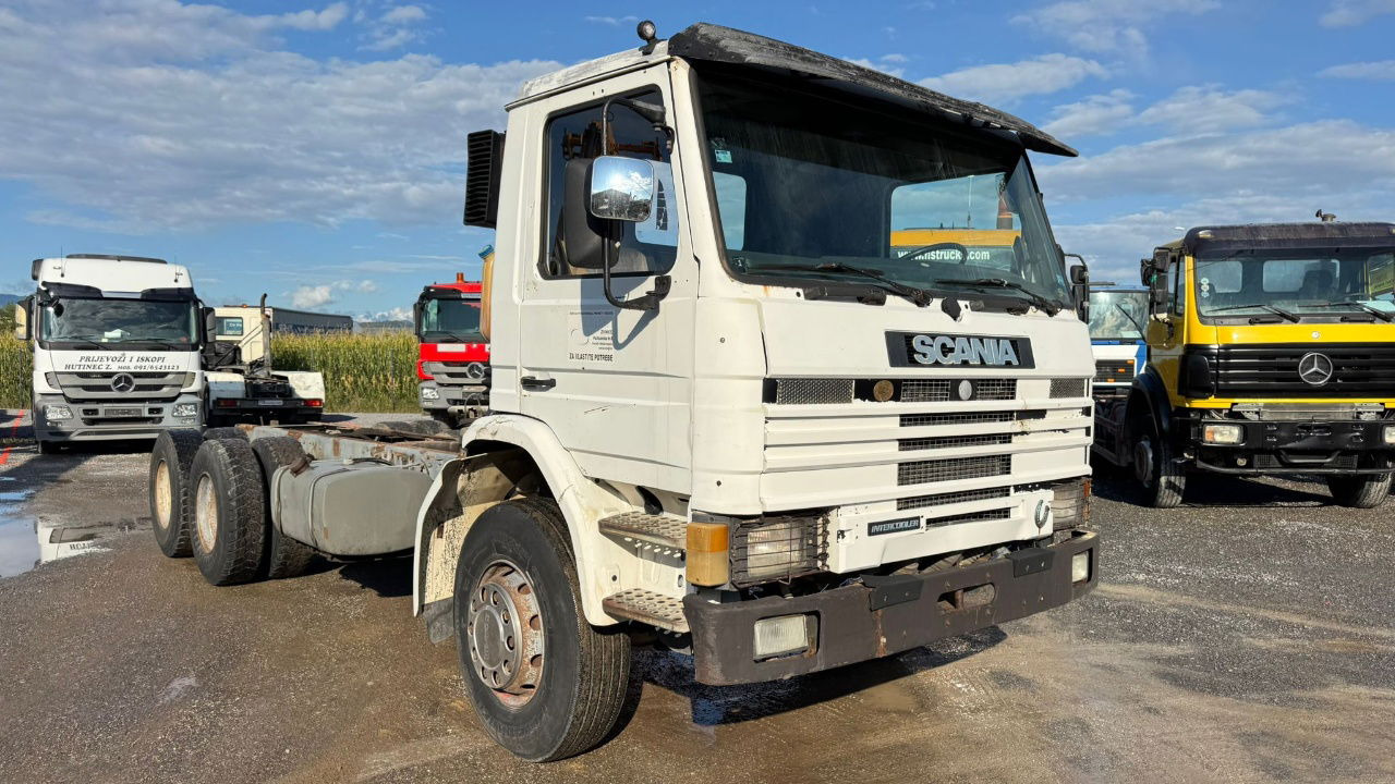 Scania P113-310 6x4 chassis - complete spring - Φορτηγό σασί: φωτογραφία 2 Scania P113-310 6x4 chassis - complete spring - Φορτηγό σασί: φωτογραφία 2