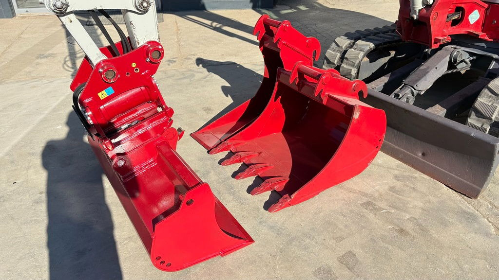 Takeuchi TB250-2 - 2021 Year - 1825 Hours - Powertilt -3X Buckets - Μίνι εκσκαφέας: φωτογραφία 1 Takeuchi TB250-2 - 2021 Year - 1825 Hours - Powertilt -3X Buckets - Μίνι εκσκαφέας: φωτογραφία 1