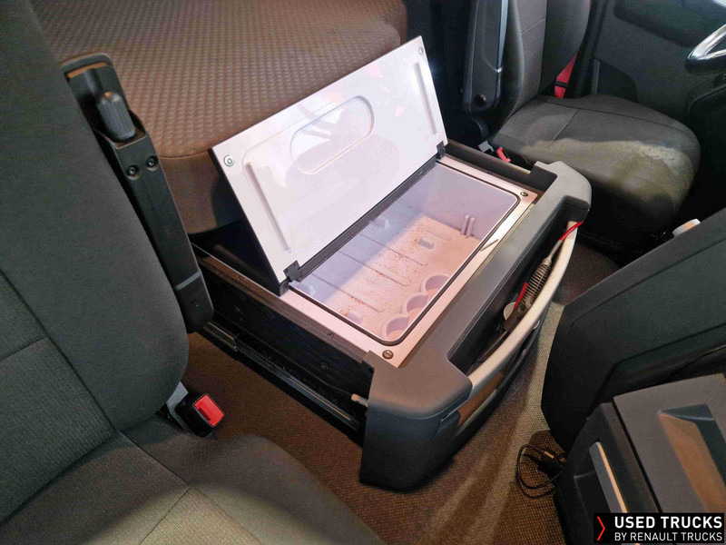 Renault Trucks T - Τράκτορας: φωτογραφία 5 Renault Trucks T - Τράκτορας: φωτογραφία 5