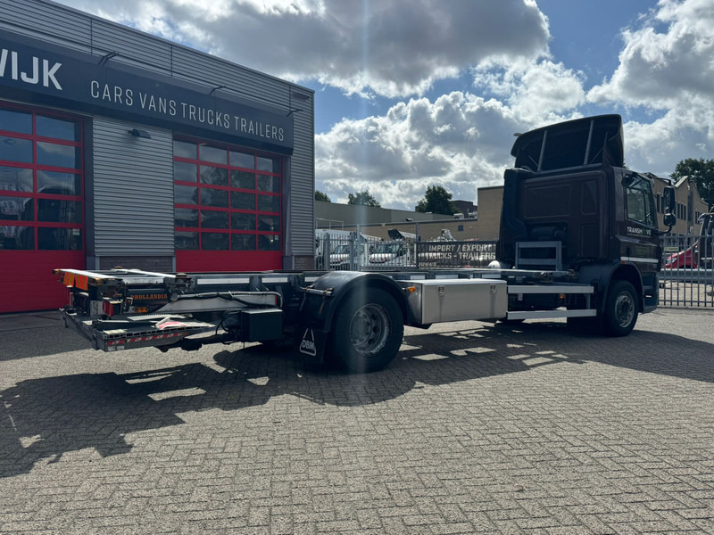 DAF CF65 220 - Φορτηγό μεταφοράς εμπορευματοκιβωτίων/ Κινητό αμάξωμα: φωτογραφία 4 DAF CF65 220 - Φορτηγό μεταφοράς εμπορευματοκιβωτίων/ Κινητό αμάξωμα: φωτογραφία 4