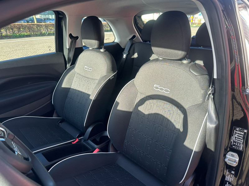 Fiat 500 E - Hatchback: φωτογραφία 3 Fiat 500 E - Hatchback: φωτογραφία 3