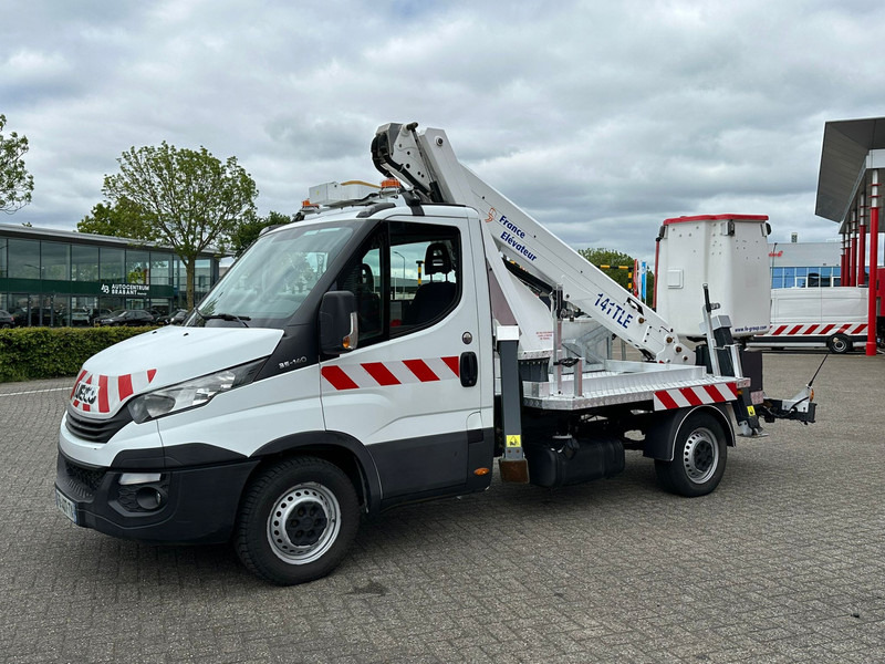 Iveco Daily 35S14 14 meter, 4x stamped, 649 working hours - Ελαφρύ επαγγελματικό: φωτογραφία 4 Iveco Daily 35S14 14 meter, 4x stamped, 649 working hours - Ελαφρύ επαγγελματικό: φωτογραφία 4
