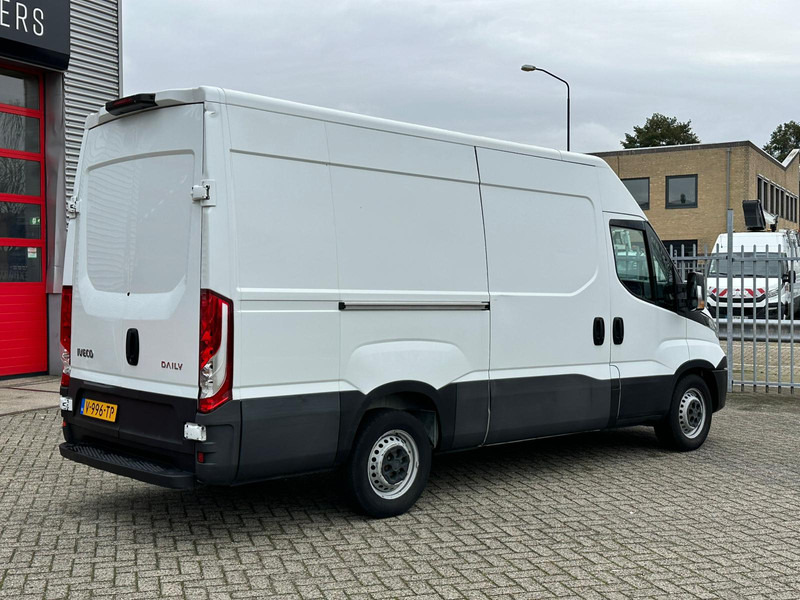 Iveco Daily 35S14 Enkellucht Laadbrug - Βαν: φωτογραφία 4 Iveco Daily 35S14 Enkellucht Laadbrug - Βαν: φωτογραφία 4