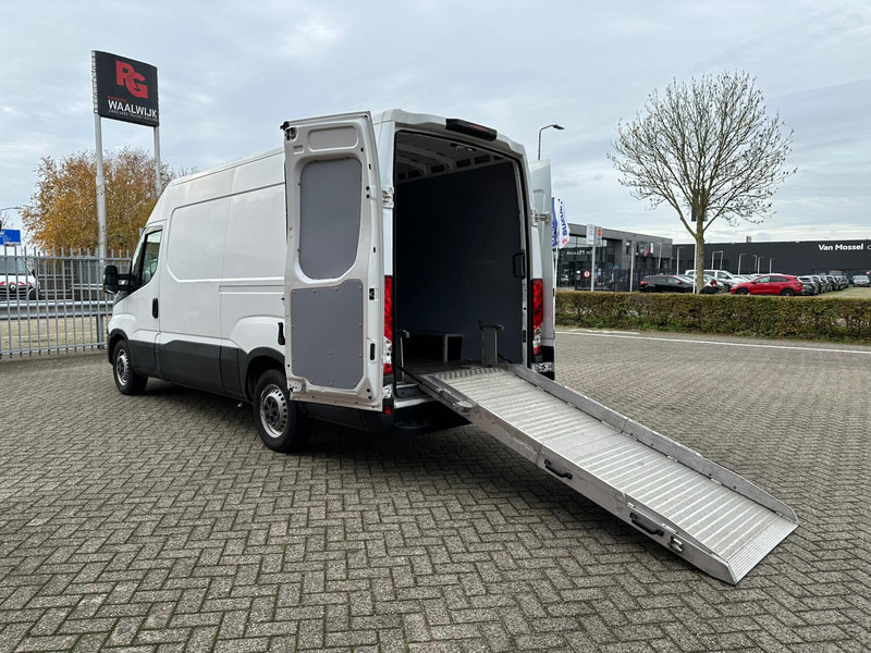 Iveco Daily 35S14 Enkellucht Laadbrug - Βαν: φωτογραφία 5 Iveco Daily 35S14 Enkellucht Laadbrug - Βαν: φωτογραφία 5