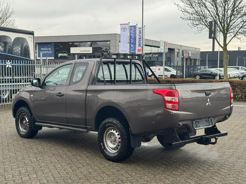 Mitsubishi L200 4*4 airco - Ημιφορτηγό: φωτογραφία 4 Mitsubishi L200 4*4 airco - Ημιφορτηγό: φωτογραφία 4