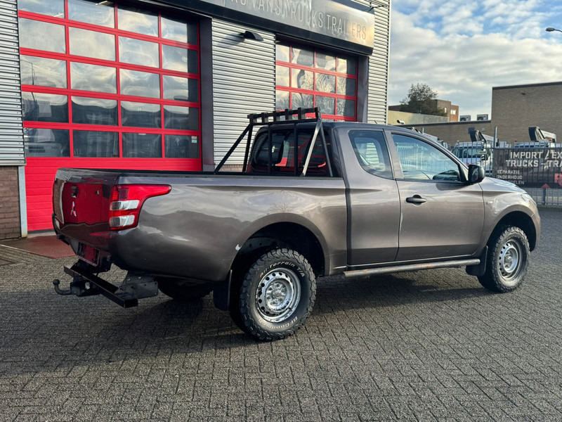 Mitsubishi L200 4*4 airco - Ημιφορτηγό: φωτογραφία 5 Mitsubishi L200 4*4 airco - Ημιφορτηγό: φωτογραφία 5