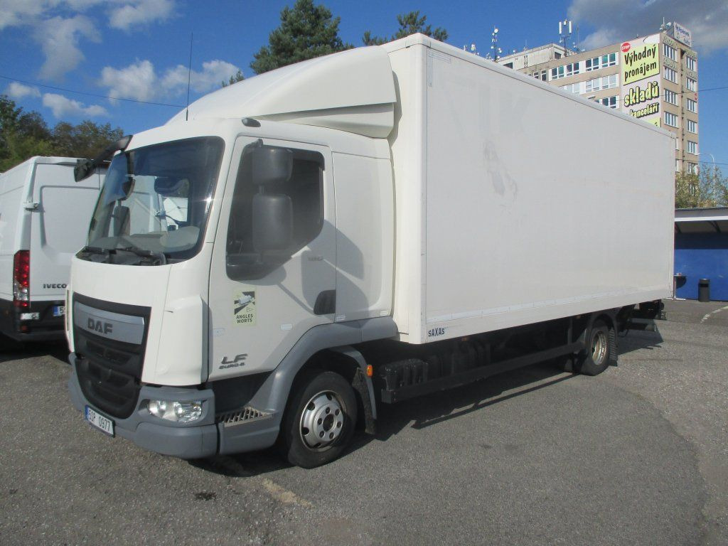 DAF LF 180 mit LBW - Επαγγελματικό αυτοκίνητο κόφα: φωτογραφία 1 DAF LF 180 mit LBW - Επαγγελματικό αυτοκίνητο κόφα: φωτογραφία 1