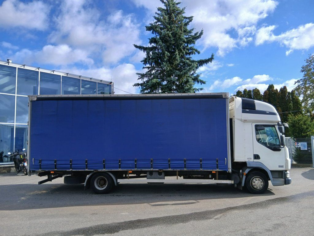 DAF LF45.220 EURO 4 - Φορτηγό μουσαμάς: φωτογραφία 3 DAF LF45.220 EURO 4 - Φορτηγό μουσαμάς: φωτογραφία 3