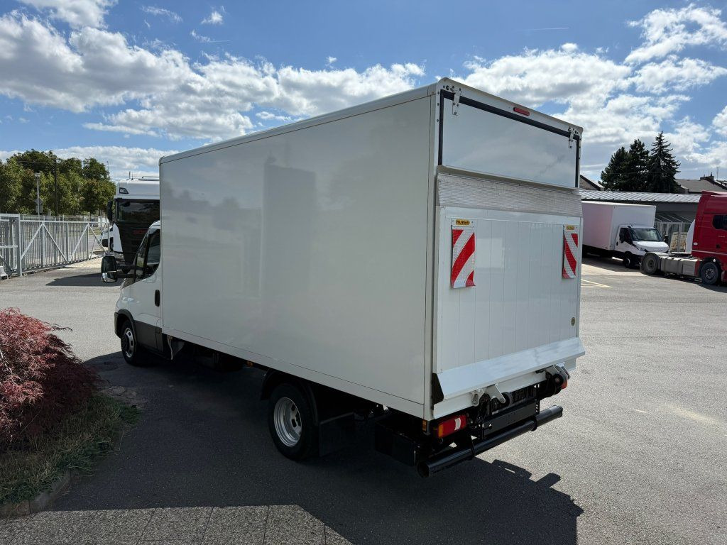 Iveco 35C16 Daily - Επαγγελματικό αυτοκίνητο κόφα: φωτογραφία 4 Iveco 35C16 Daily - Επαγγελματικό αυτοκίνητο κόφα: φωτογραφία 4