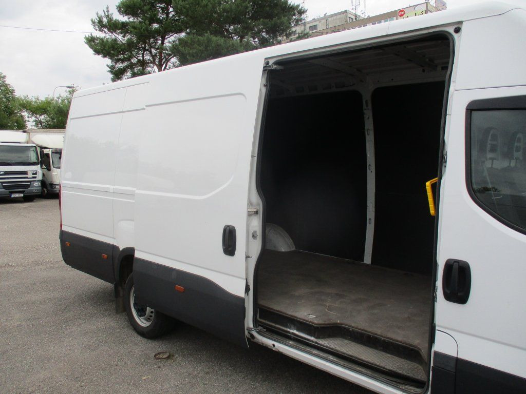Iveco Daily 35S16 - Βαν: φωτογραφία 5 Iveco Daily 35S16 - Βαν: φωτογραφία 5