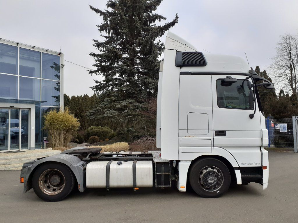 Mercedes-Benz 1844 Actros MEGA/Lowdeck EURO 5 - Τράκτορας: φωτογραφία 5 Mercedes-Benz 1844 Actros MEGA/Lowdeck EURO 5 - Τράκτορας: φωτογραφία 5