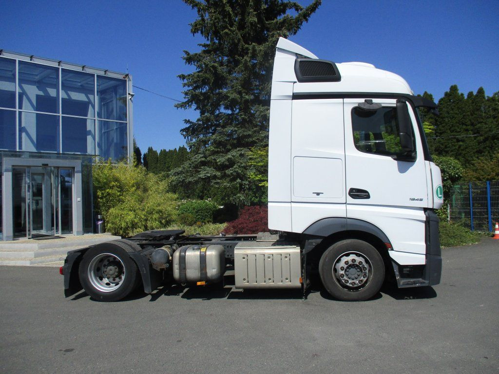Mercedes-Benz 1845 Actros EURO 6 MEGA/lowdeck - Τράκτορας: φωτογραφία 4 Mercedes-Benz 1845 Actros EURO 6 MEGA/lowdeck - Τράκτορας: φωτογραφία 4