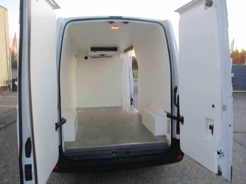 Renault Master 2,3 dCi - Επαγγελματικό αυτοκίνητο ψυγείο: φωτογραφία 5 Renault Master 2,3 dCi - Επαγγελματικό αυτοκίνητο ψυγείο: φωτογραφία 5