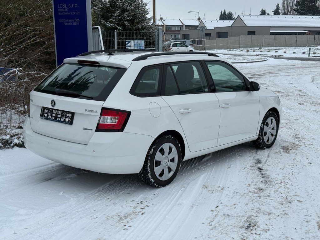 Skoda 1,4TDi kombi - Station wagon: φωτογραφία 4 Skoda 1,4TDi kombi - Station wagon: φωτογραφία 4