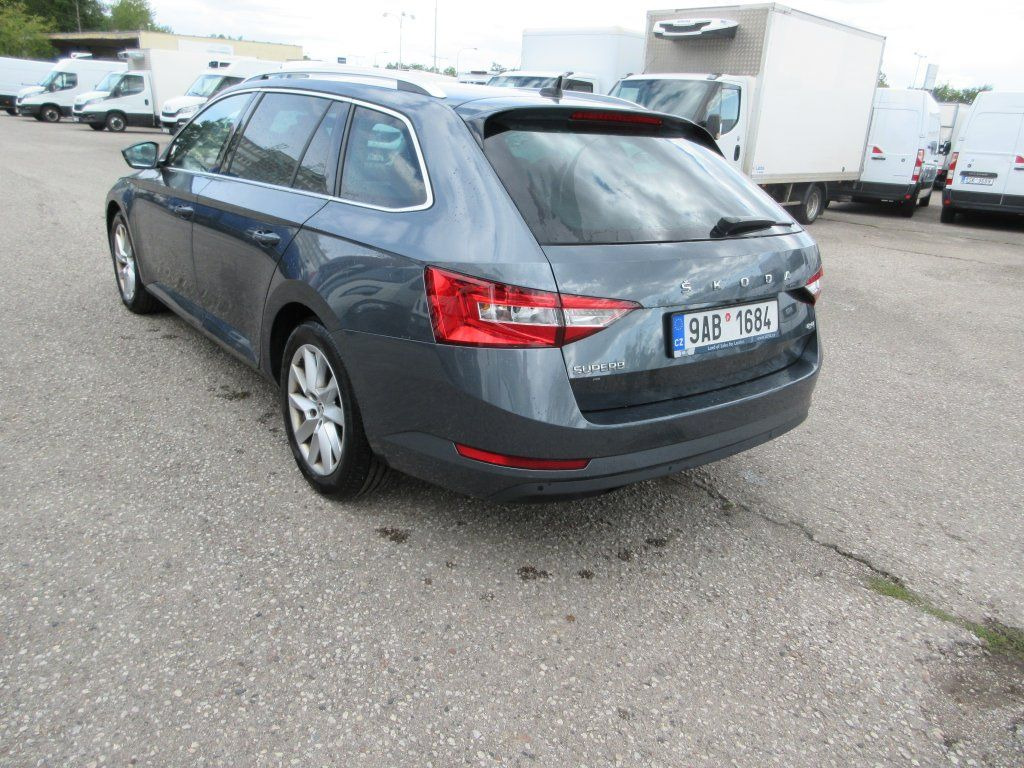 Skoda 2.0 Tdi Style - Station wagon: φωτογραφία 5 Skoda 2.0 Tdi Style - Station wagon: φωτογραφία 5