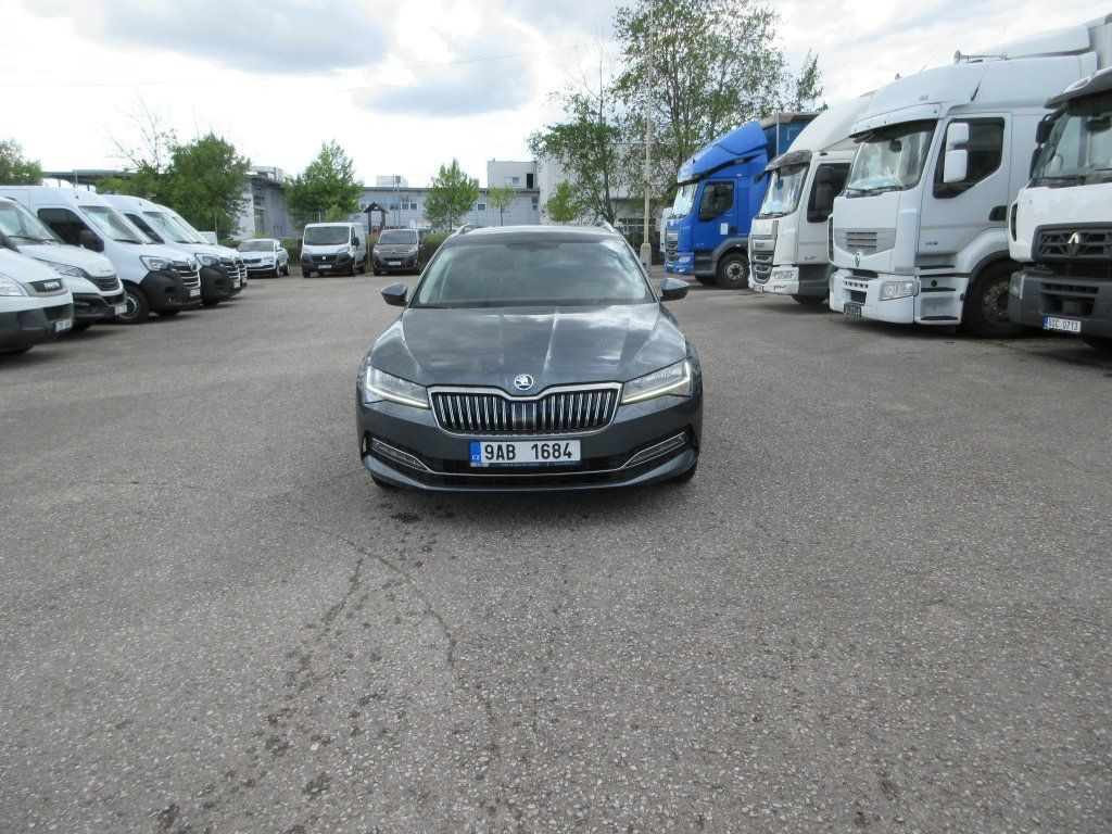 Skoda 2.0 Tdi Style - Station wagon: φωτογραφία 2 Skoda 2.0 Tdi Style - Station wagon: φωτογραφία 2