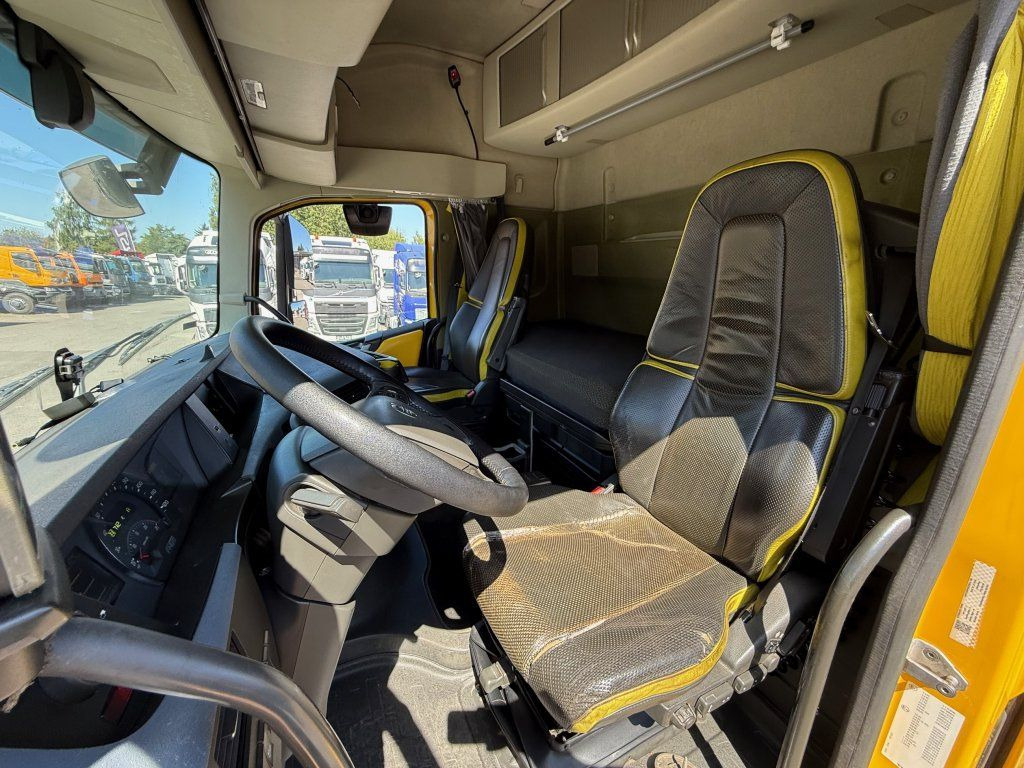 Φορτηγό ξυλείας, Φορτηγό με γερανό Volvo FH 16 750 6x4 + Fliegl: φωτογραφία 18 Φορτηγό ξυλείας, Φορτηγό με γερανό Volvo FH 16 750 6x4 + Fliegl: φωτογραφία 18