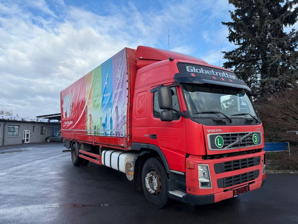 Volvo FM260 EURO 3 - Φορτηγό μουσαμάς: φωτογραφία 2 Volvo FM260 EURO 3 - Φορτηγό μουσαμάς: φωτογραφία 2