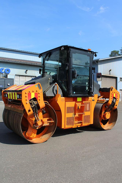 Caterpillar CD10 - Οδοστρωτήρας: φωτογραφία 1 Caterpillar CD10 - Οδοστρωτήρας: φωτογραφία 1