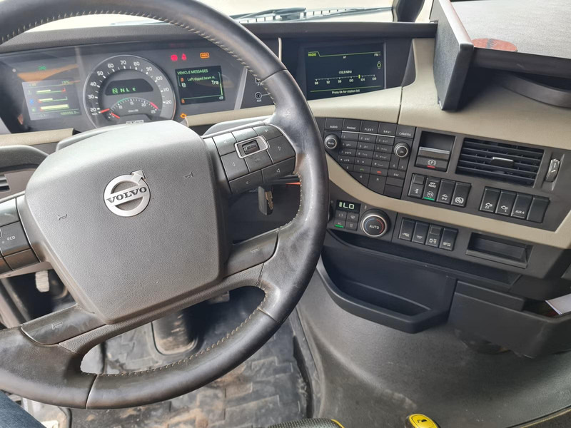 Volvo FH16 750 | 6x4 | ADR | 100 TON | ADR EXll, EXlll, AT | RETARDER | 100 TON VOLVO + VANG - Τράκτορας: φωτογραφία 5 Volvo FH16 750 | 6x4 | ADR | 100 TON | ADR EXll, EXlll, AT | RETARDER | 100 TON VOLVO + VANG - Τράκτορας: φωτογραφία 5